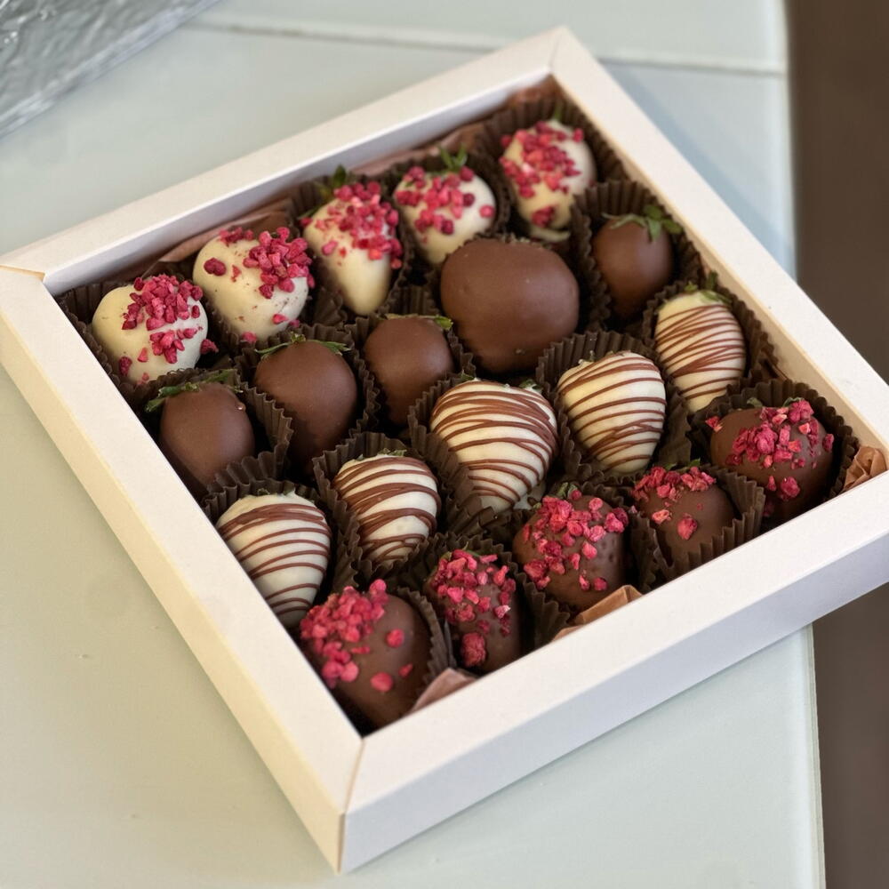 Клубника 🍓 mix 20шт — фото 3