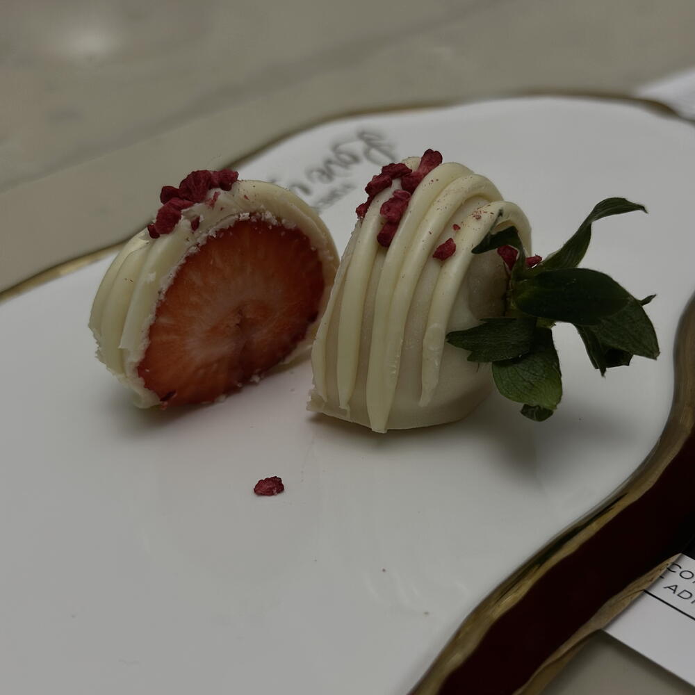 Клубника в шоколаде «Chocolate night» — фото 6