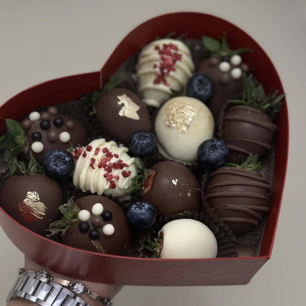 Клубника в шоколаде «Chocolate night» — фото 2