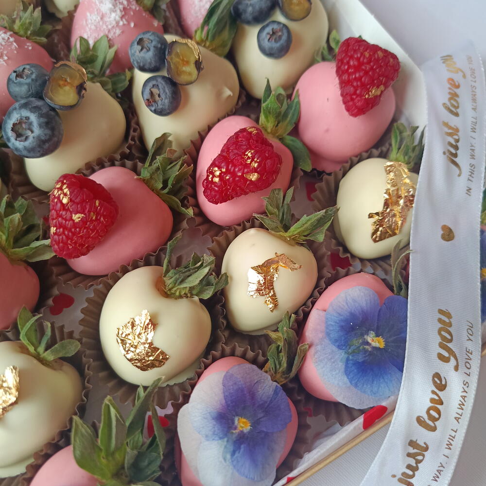 Набор с клубникой в шоколаде 
30 шт💗Клубника в бельгийском шоколаде 🍓 Дофаминовый букет — фото 7