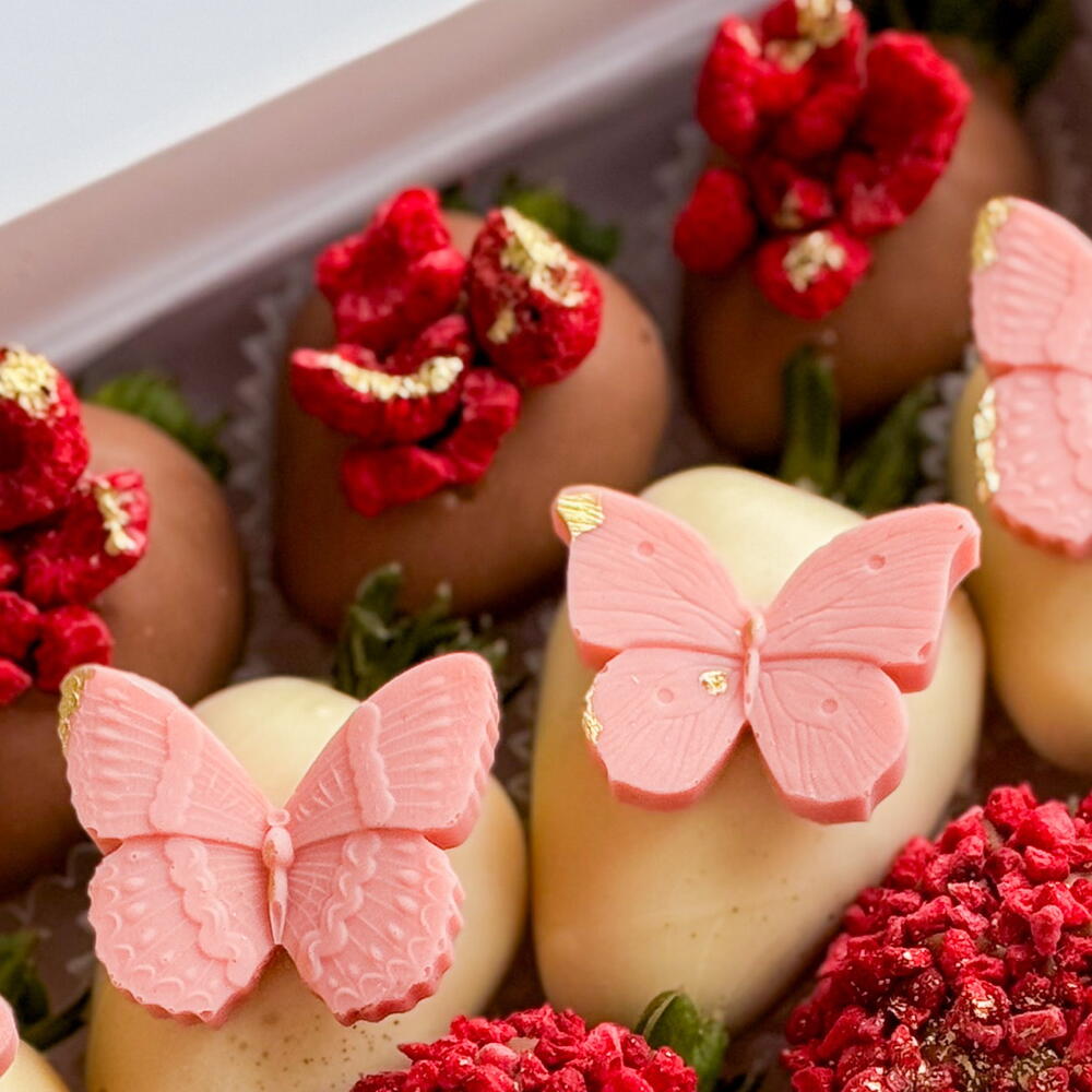 Набор клубника в шоколаде для неё + подарок от Vivienne Sabo — румяна MACARON — фото 4