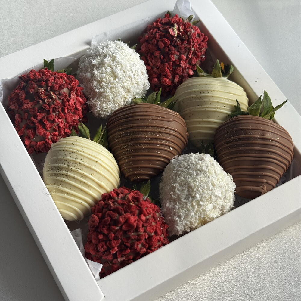 Клубника в шоколаде люкс + подарок от Vivienne Sabo — румяна MACARON — фото 5