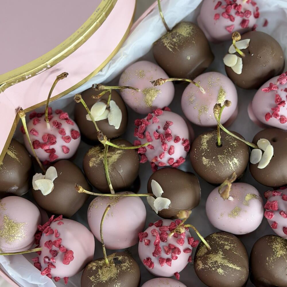 Chocolate Cherry Love Box Черешня в шоколаде (25 шт.) — фото 5
