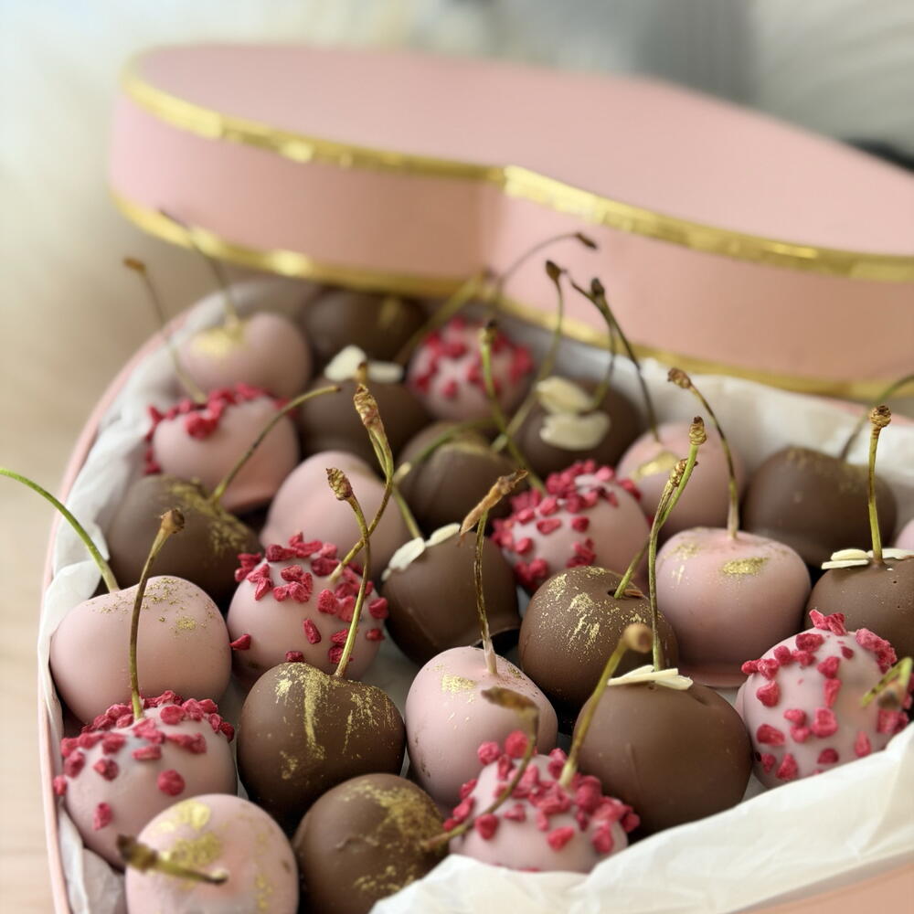 Chocolate Cherry Love Box Черешня в шоколаде (25 шт.) — фото 6