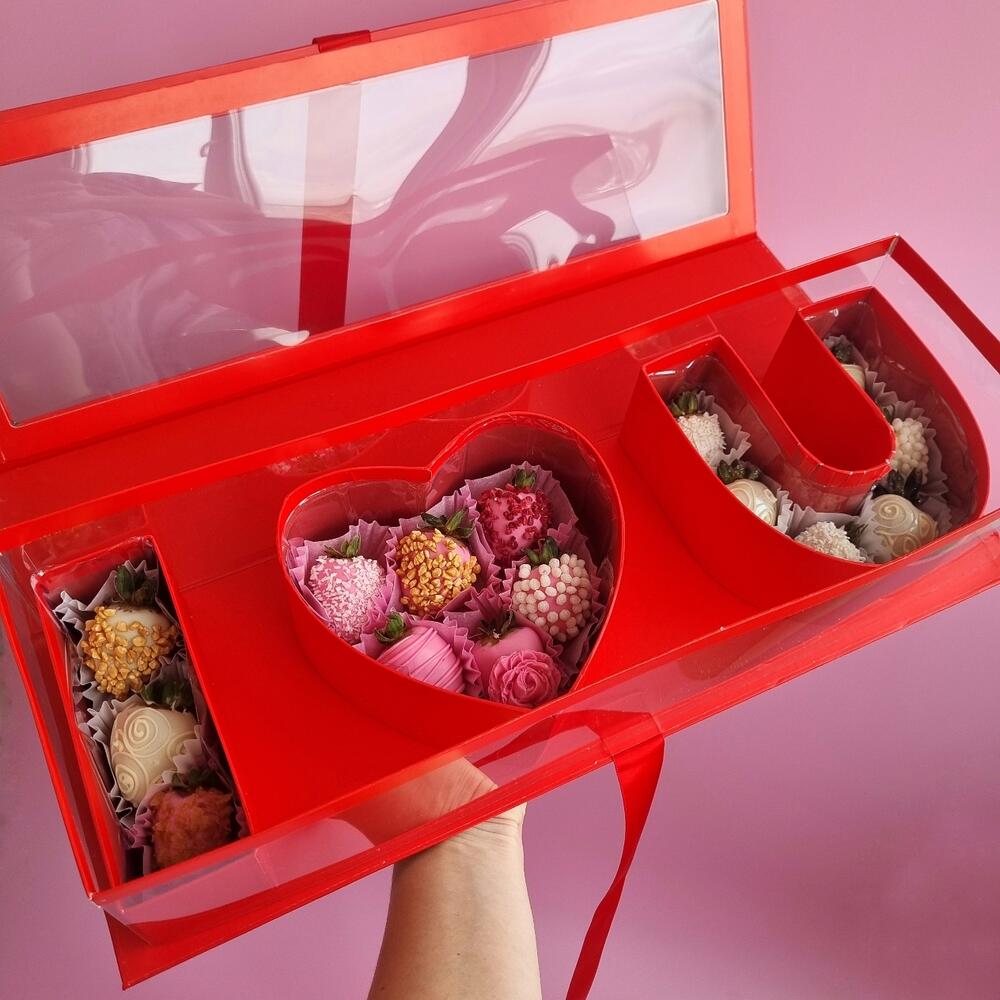 Клубника в шоколаде в коробке I love you. Подарок любимой девушке, жене. "Я тебя люблю" — фото 3