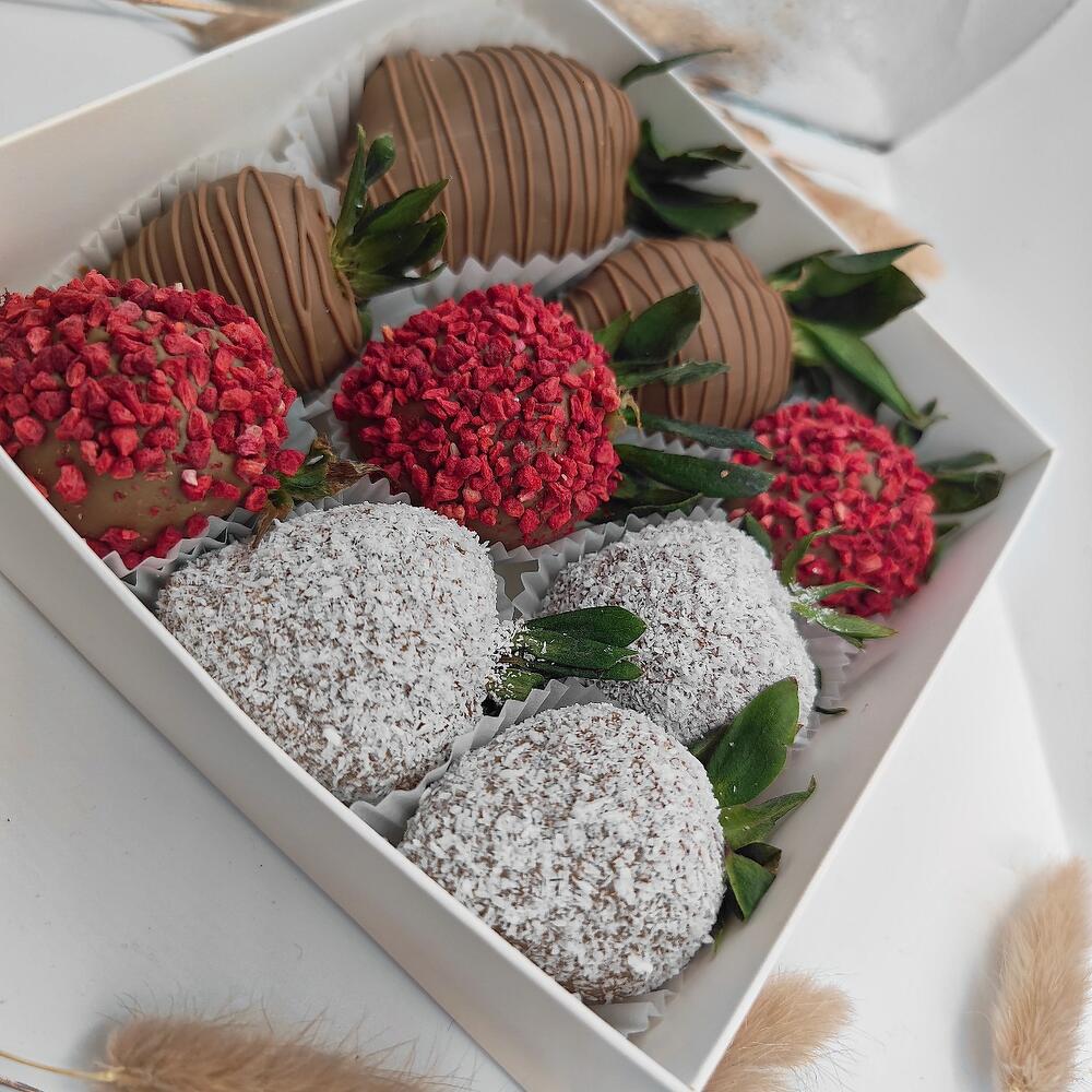 🍓 T03: клубника в шоколаде с малиной и кокосом 9-12 ягод — фото 5