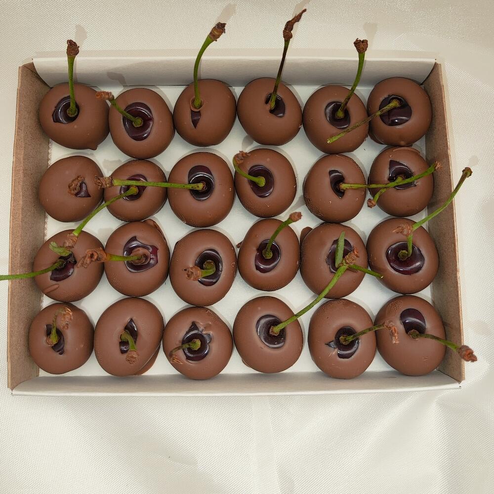 Вишня в шоколаде, ягоды в бельгийском молочном шоколаде Callebaut — фото 5