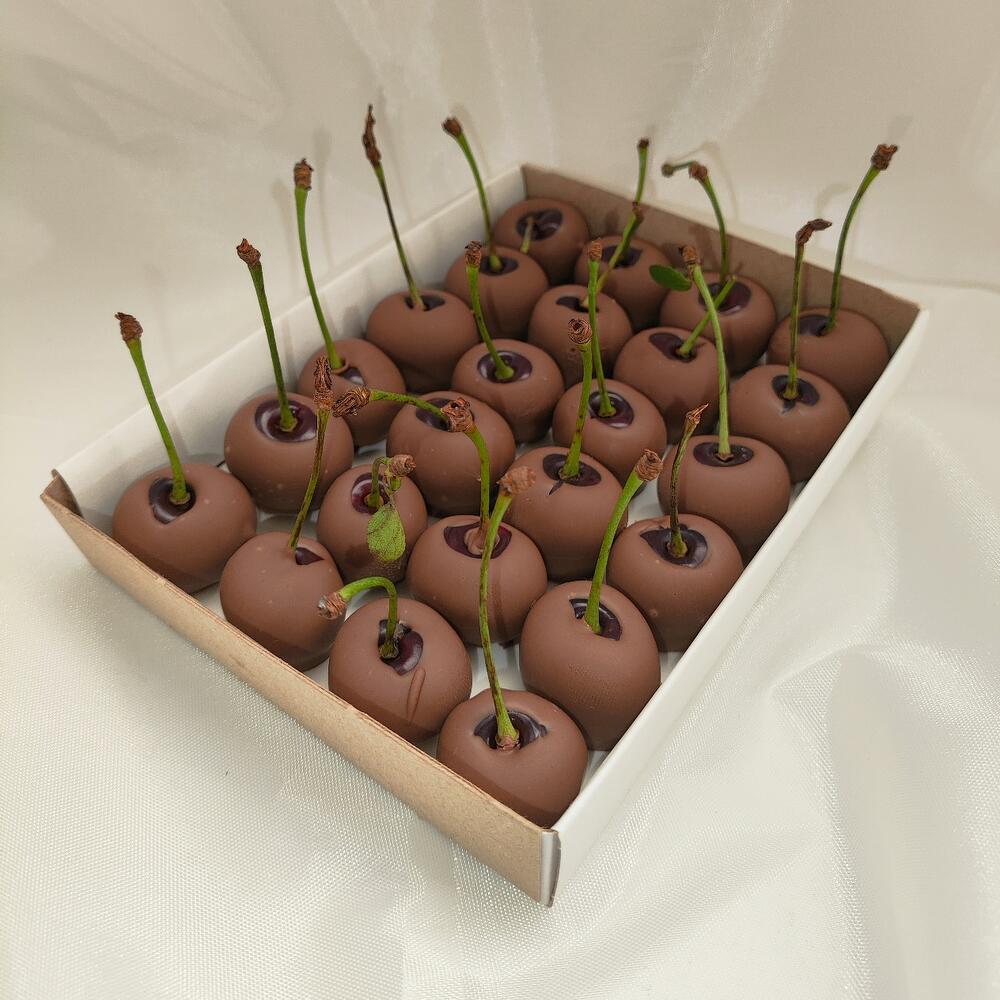 Вишня в шоколаде, ягоды в бельгийском молочном шоколаде Callebaut — фото 3