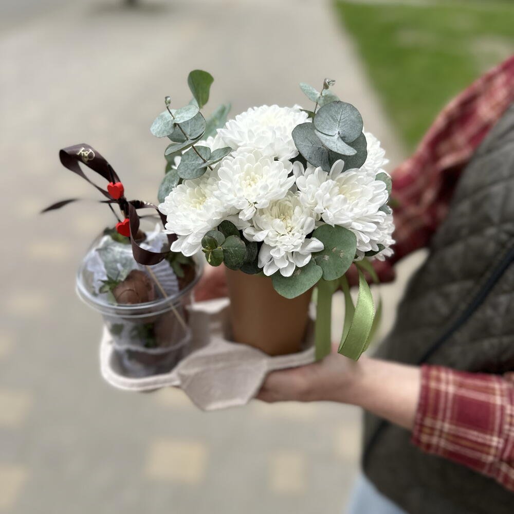 Микс клубника в шоколаде и хризантема — фото 4