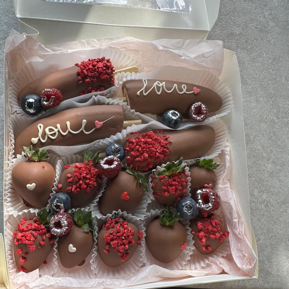 Клубника🍓 и бананы 🍌 в  бельгийском шоколаде 🍫 — фото 4