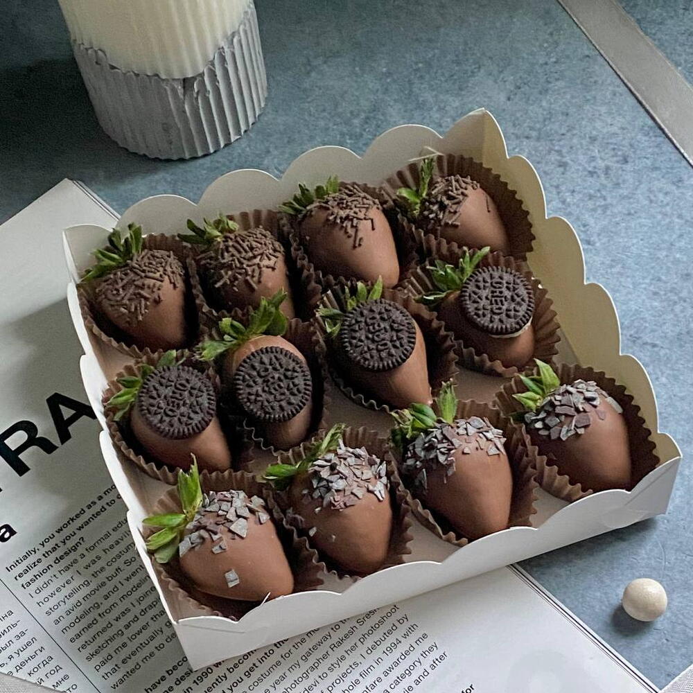Клубника в шоколаде Молочный шоколад  (9-12🍓) — фото 6
