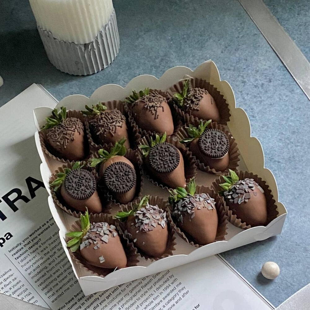 Клубника в шоколаде Молочный шоколад  (9-12🍓) — фото 2