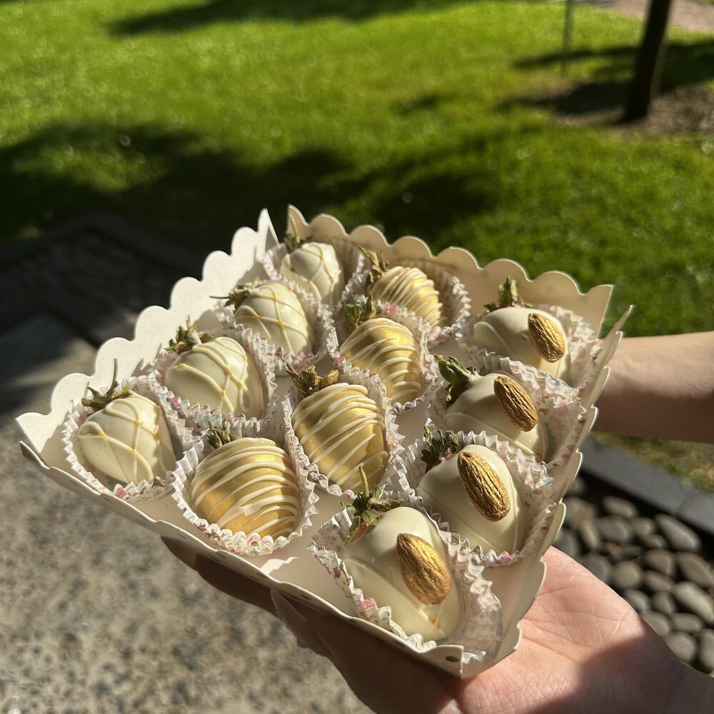 Клубника в шоколаде Подарочный набор  (9-12🍓) — фото 7