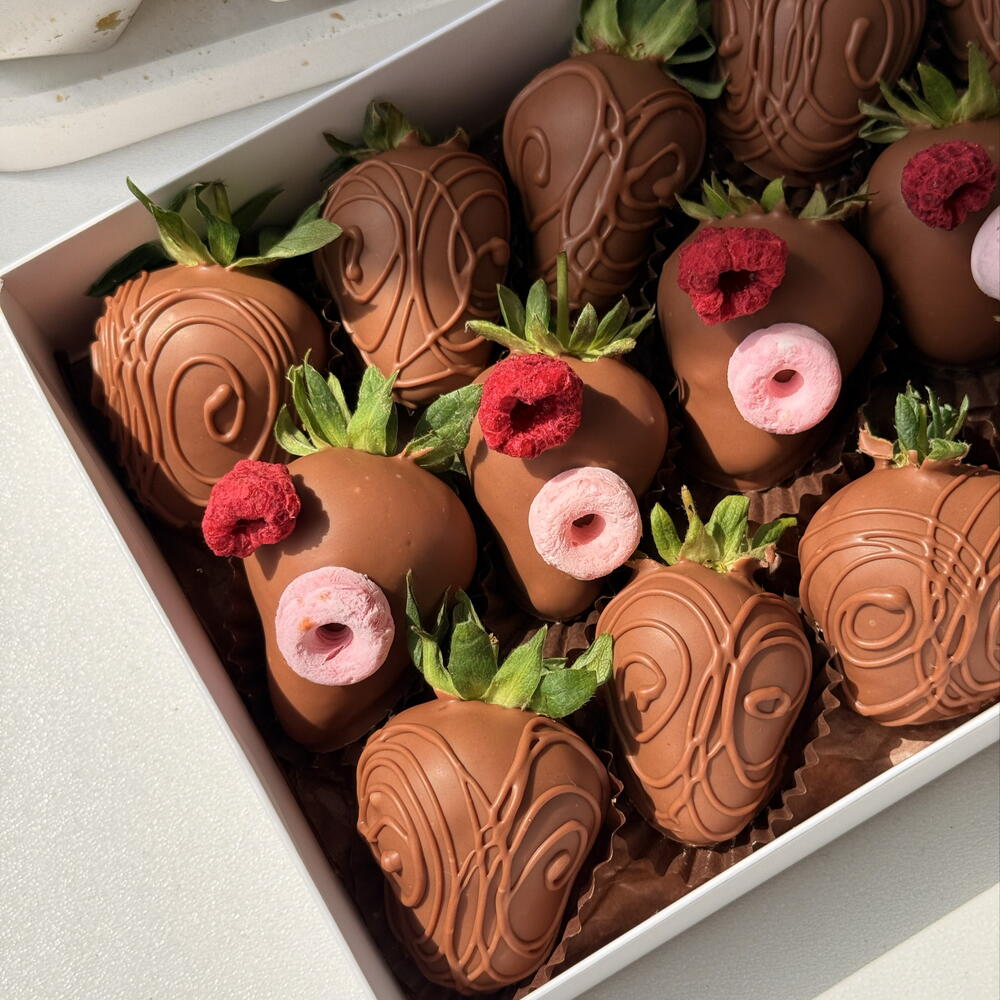 Клубника в шоколаде вкусный подарок 🫶🏻🎁 — фото 9