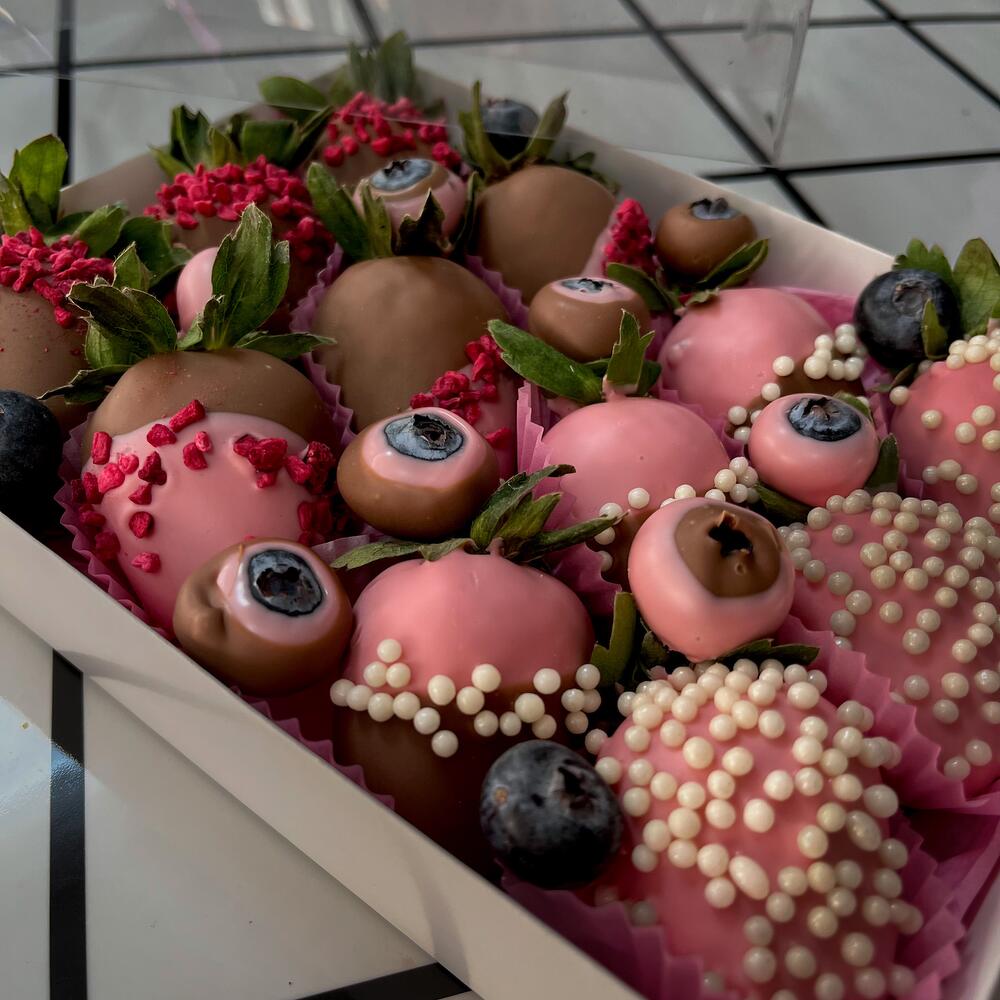 Клубника 🍓 12 шт — фото 5