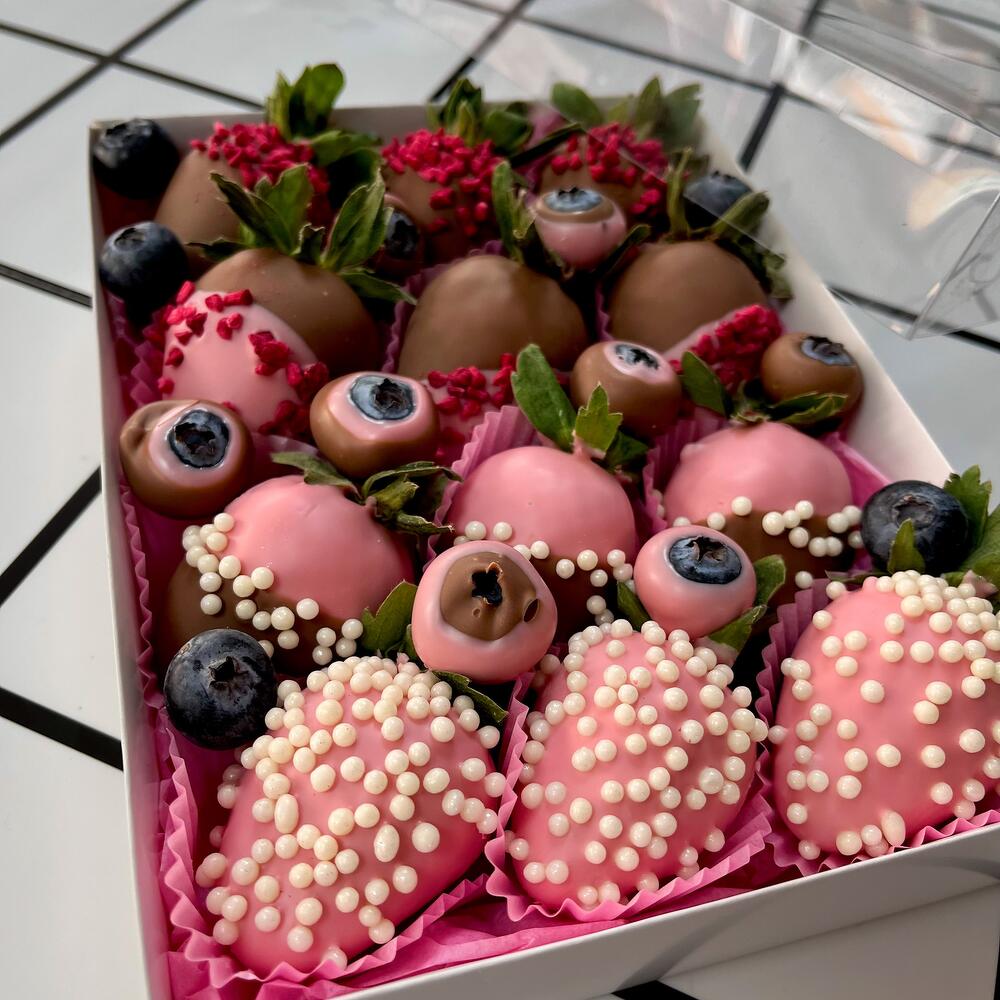 Клубника 🍓 12 шт — фото 7