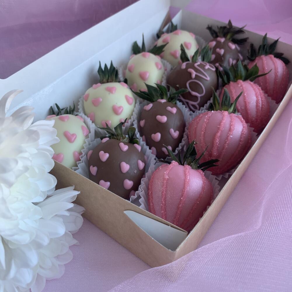 Клубника в шоколаде. Набор на 12 ягод "Love" — фото 4