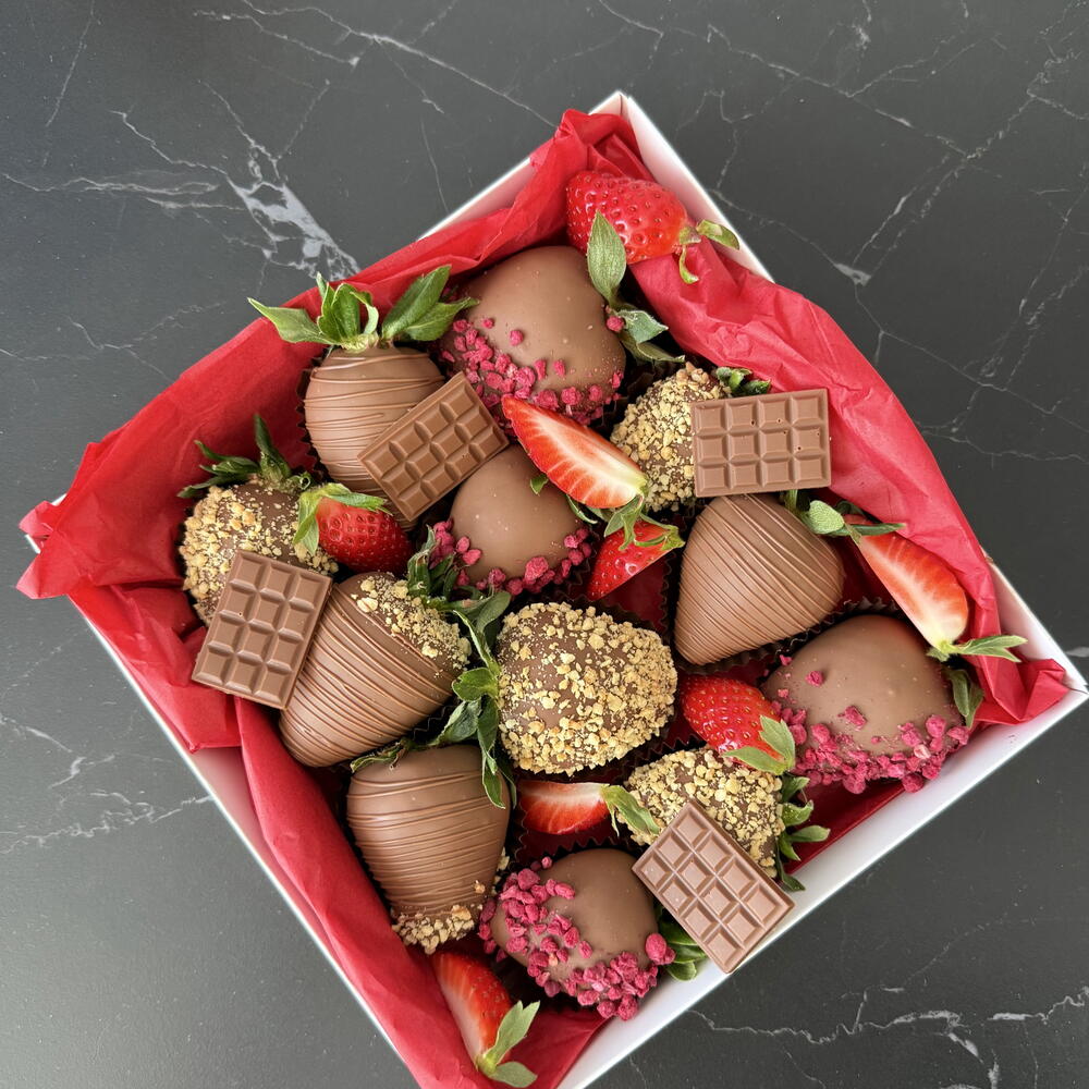 Клубника в шоколаде (Callebaut молочный шоколад) — фото 3