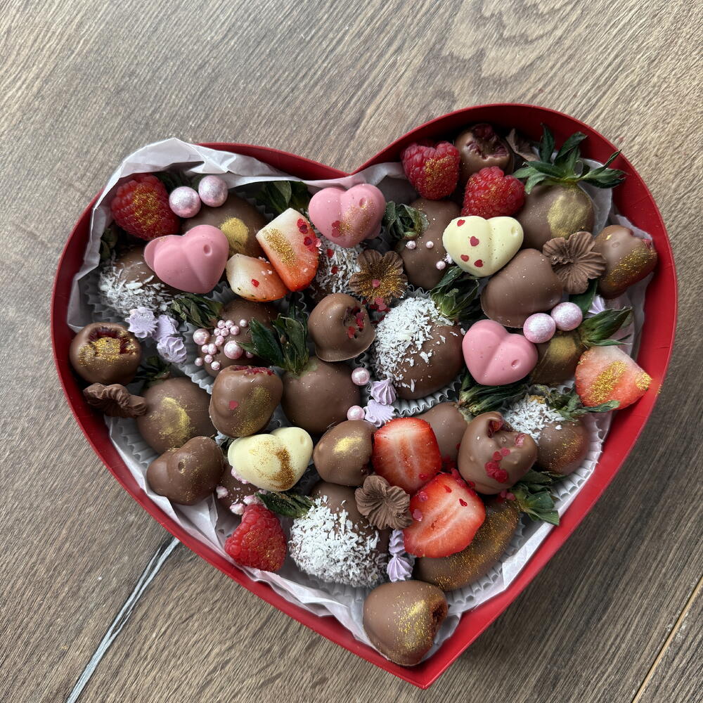 Клубника в шоколаде Love you , 8 марта — фото 4