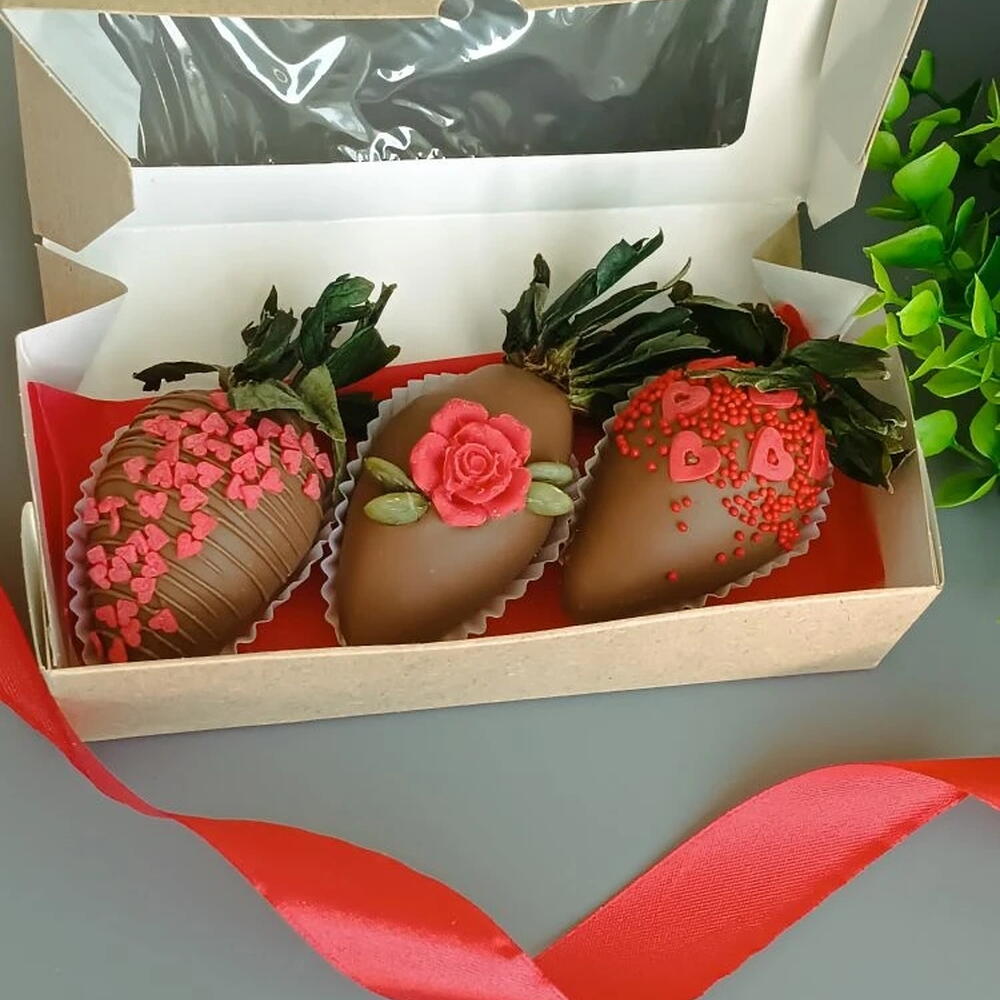 Клубника в шоколаде "3 ягоды🍓" — фото 2