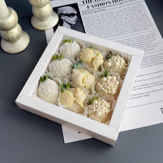 Клубника подарок маме/жене/подруге/девушке + подарок от Vivienne Sabo — румяна MACARON