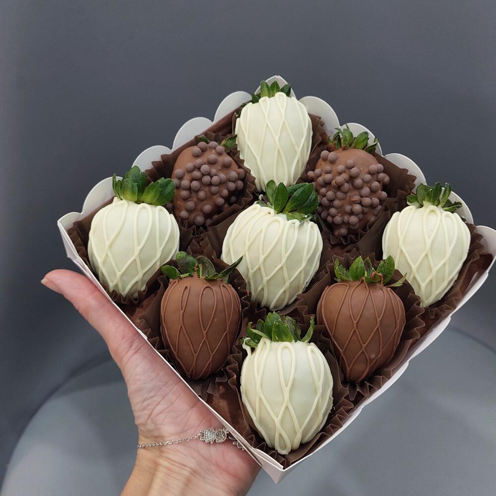 Клубника в шоколаде, 9 шт на подарок 🎁+ подарок от Vivienne Sabo — румяна MACARON — фото 6