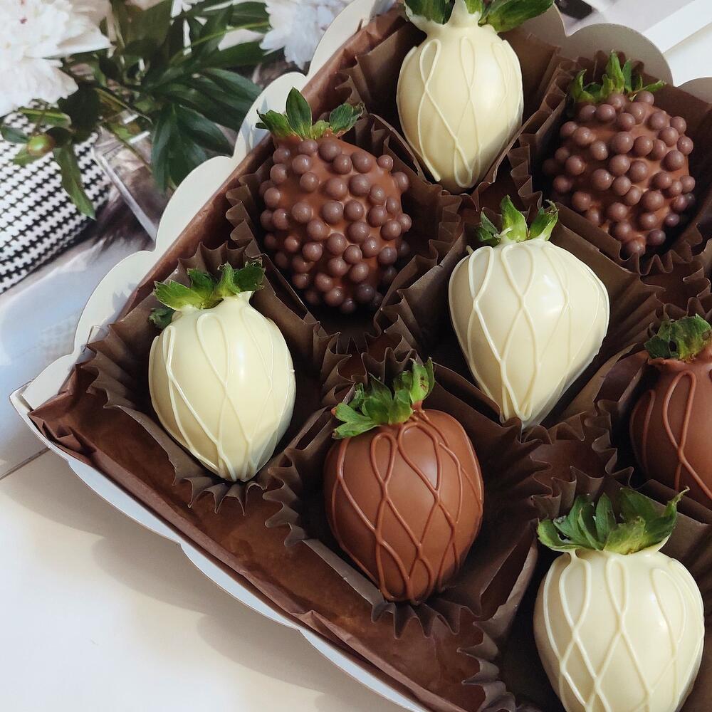 Клубника в шоколаде, 9 шт на подарок 🎁+ подарок от Vivienne Sabo — румяна MACARON — фото 4