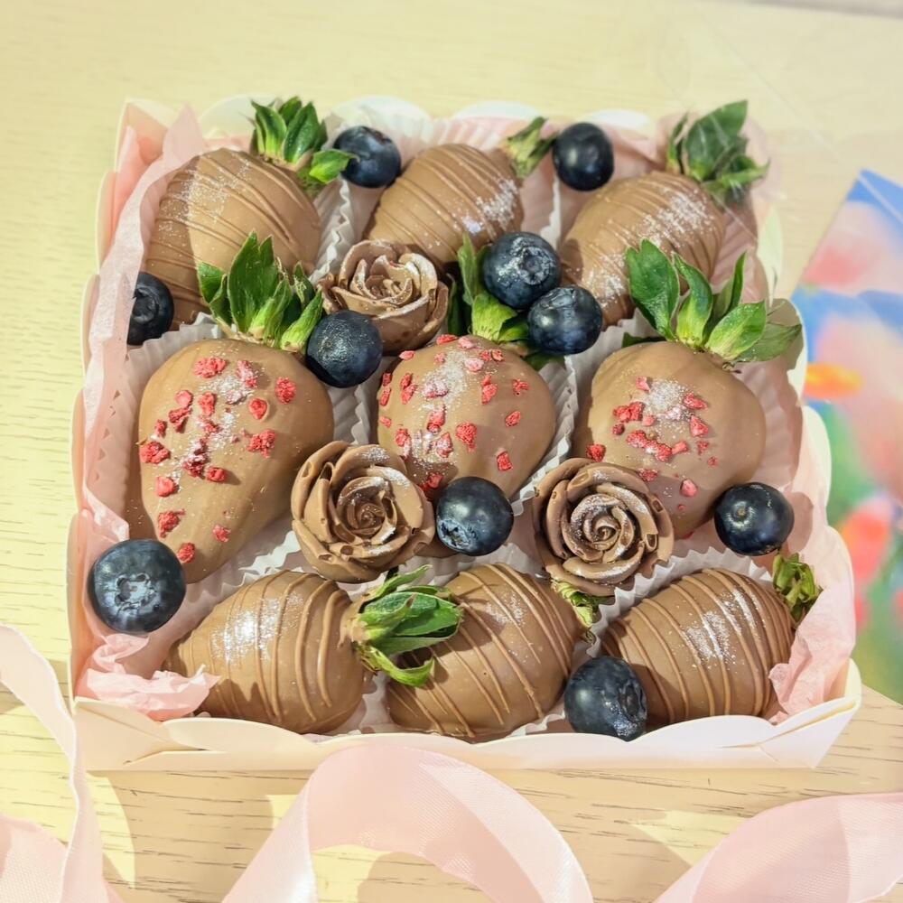 Клубника в шоколаде АКЦИЯ с голубикой 🫐 Срочно ‼️ Доставка 🚚 — фото 5