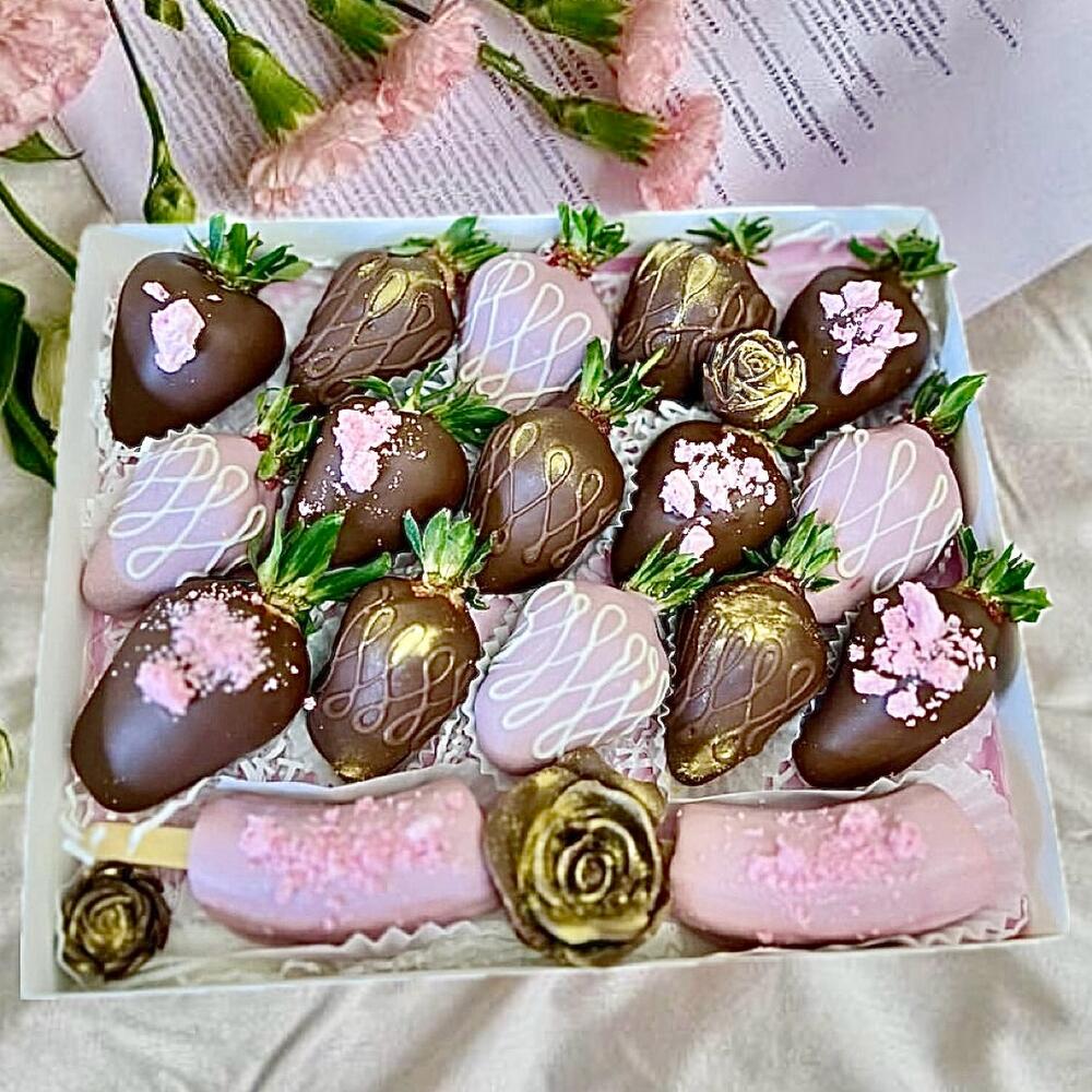 Клубника в шоколаде с цветочками га дена День матери маме 💖Пятигорск Железноводск КМВ и дальше — фото 3