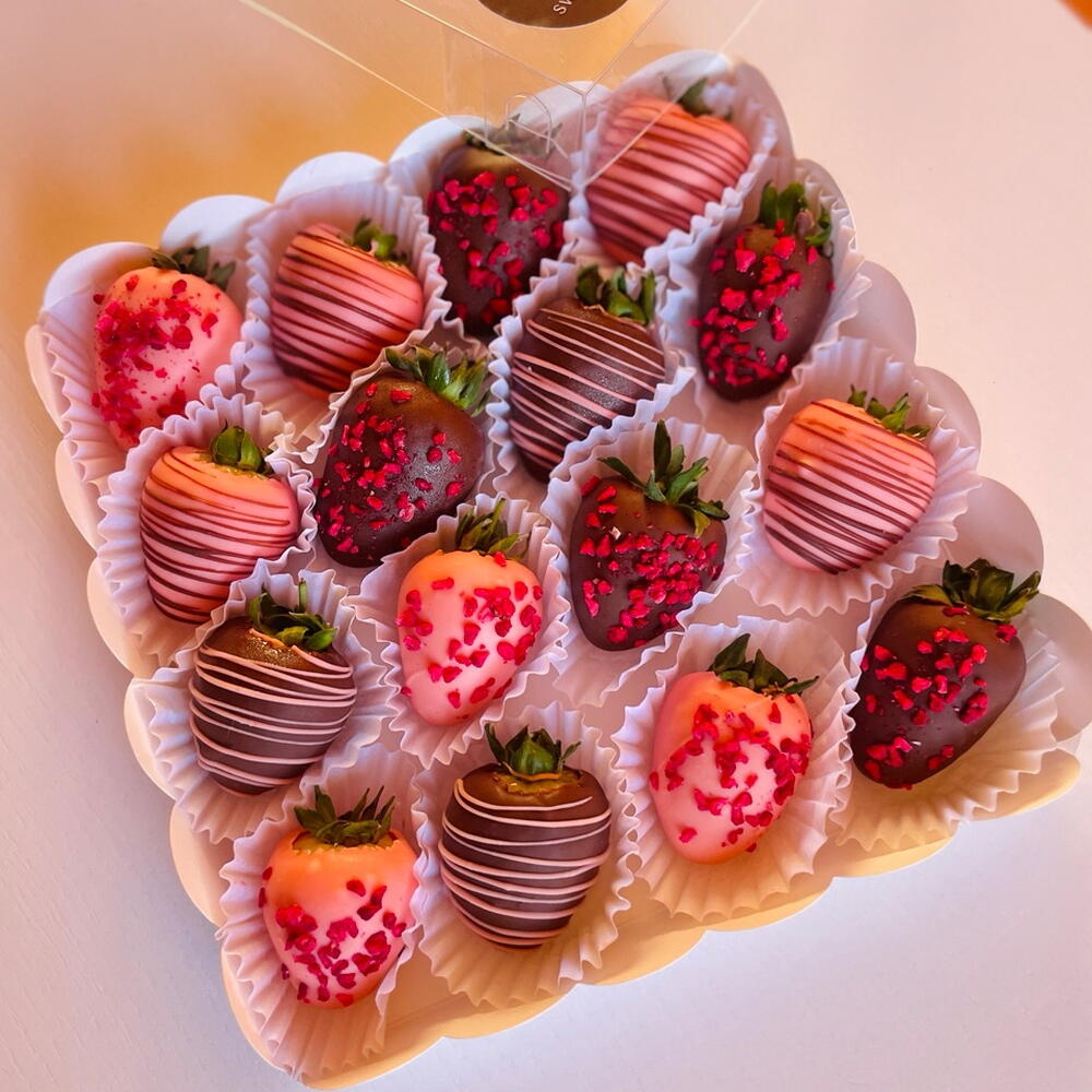 Клубника в шоколаде 16-20 ягод Milk Raspberry — фото 4