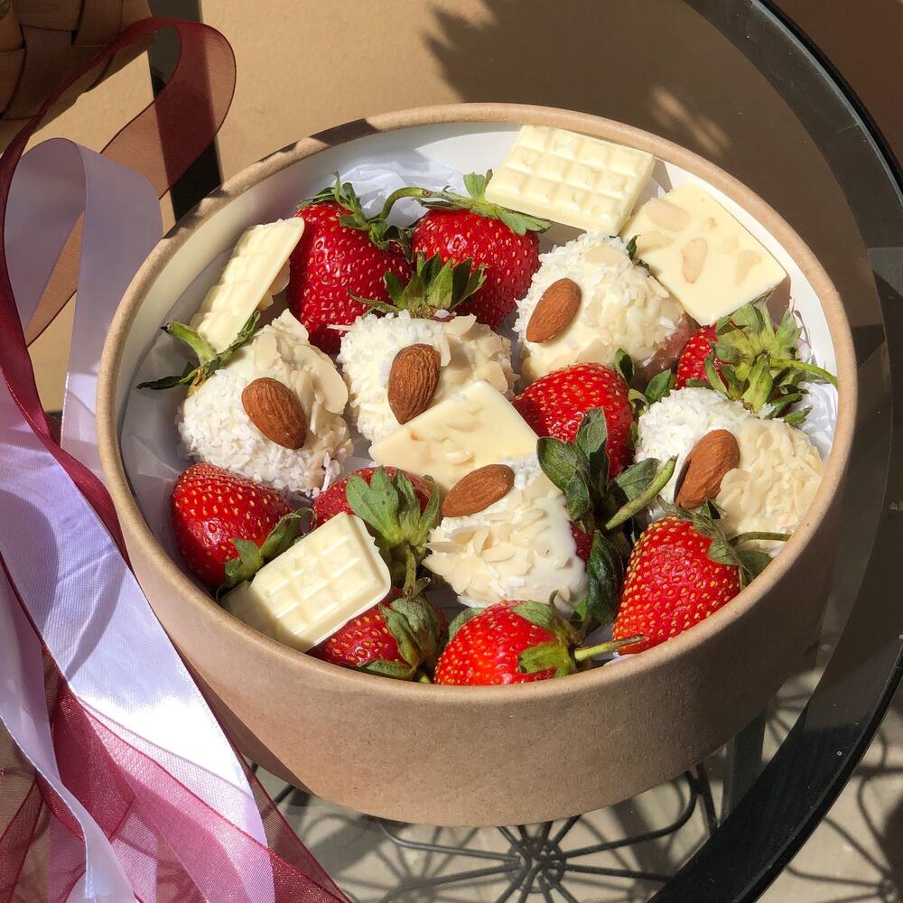 Клубника Раффаэлло🥥 — фото 3