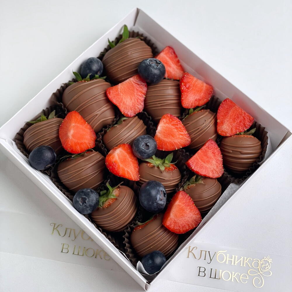 Клубника в шоколаде CLASSIC PREMIUM BERRY, CALLEBAUT(9-16 ягод) — фото 8