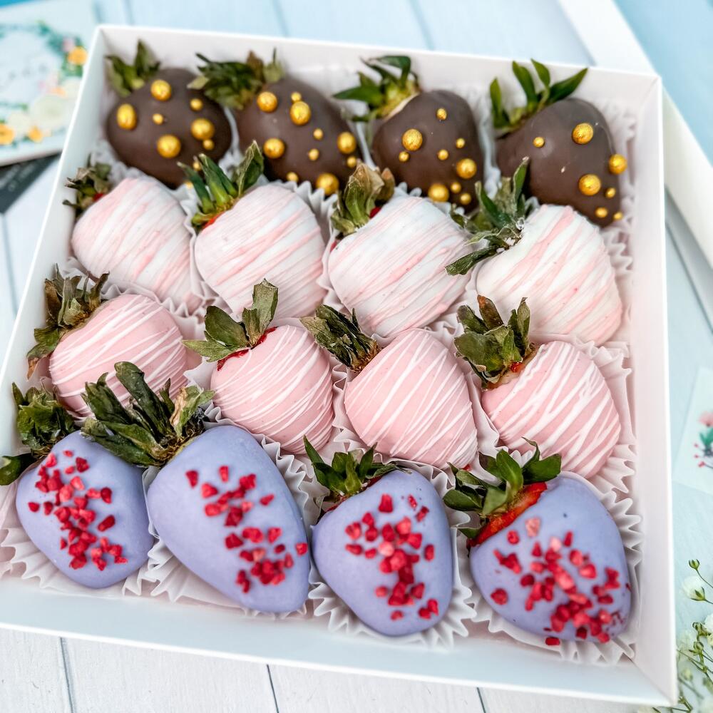 Клубника в бельгийском шоколаде «Микс вкусов» — фото 2