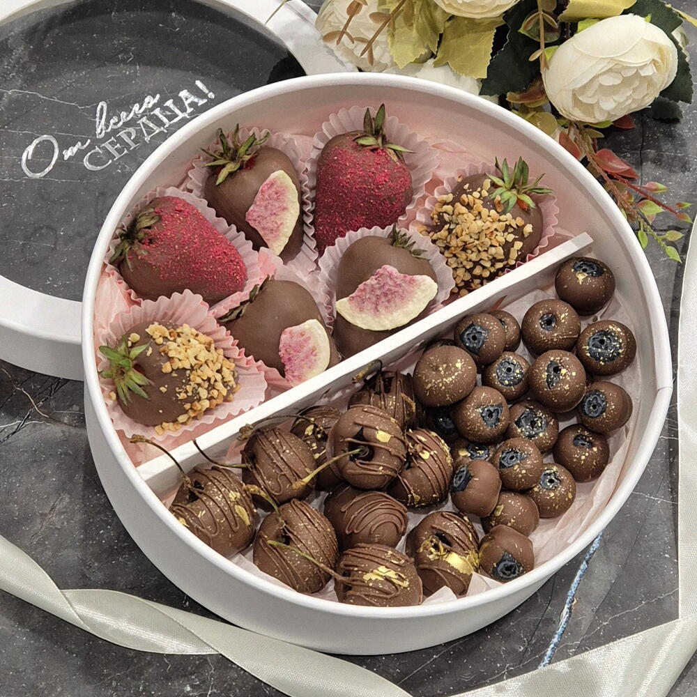 Клубника в шоколаде. Ягодный микс в шоколаде 🍓🍒🫐 — фото 4