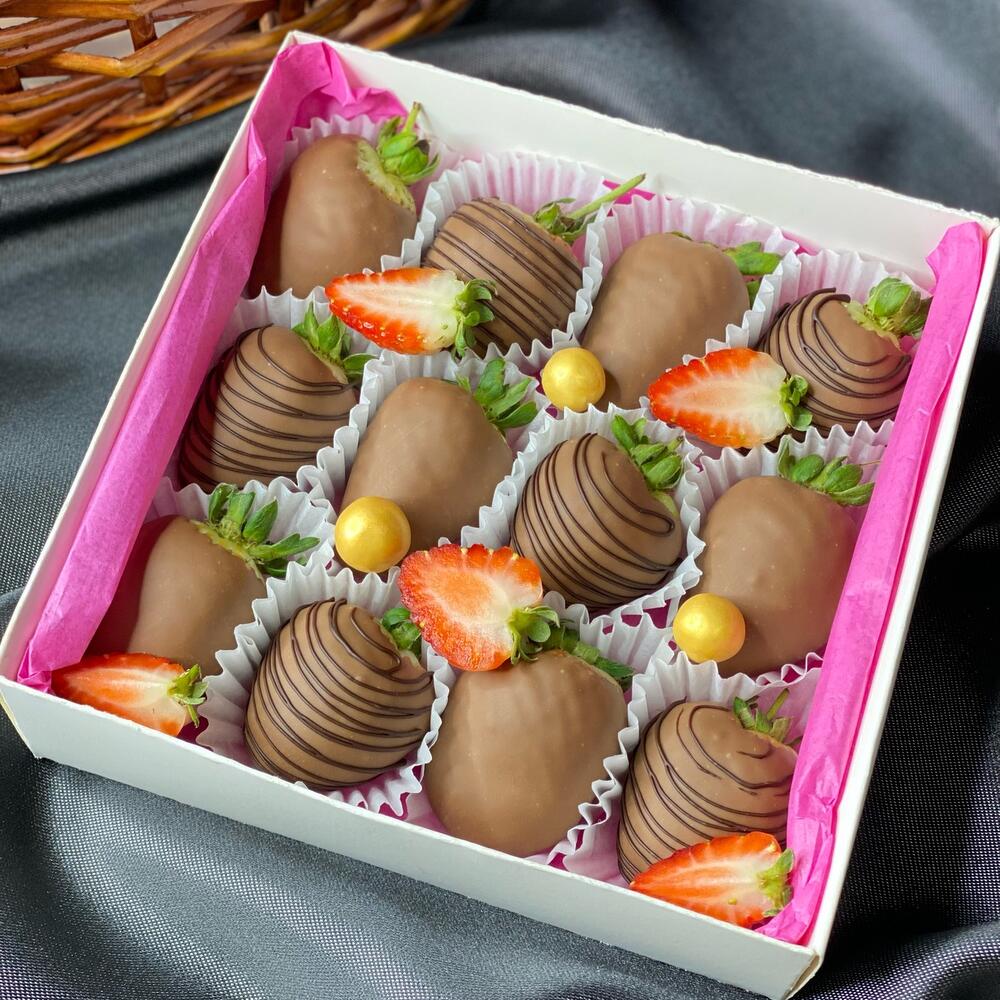 Клубника в молочном шоколаде (9-12 ягод)/ подарочный набор для мамы,папы,любимых,коллег,подруг,на праздники — фото 3
