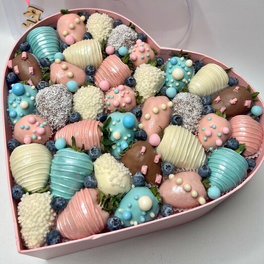 Сердце из клубники — фото 1
