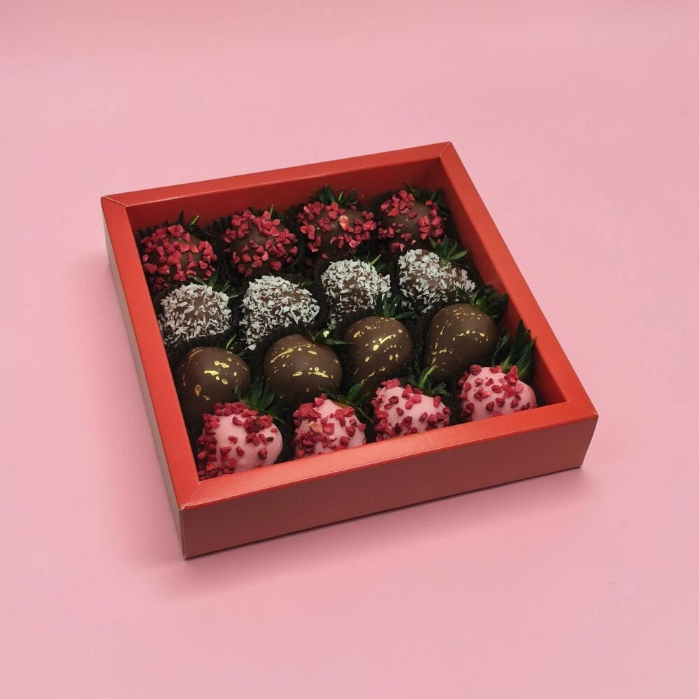 Клубника в бельгийском шоколаде Callebaut 16шт. Подарок любимой девушке — фото 3