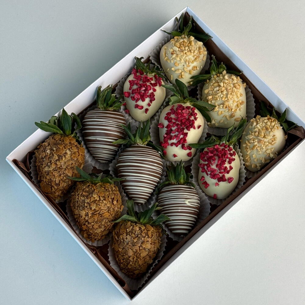 Набор клубники в шоколаде «Симфония вкуса» 12 ягод — фото 3