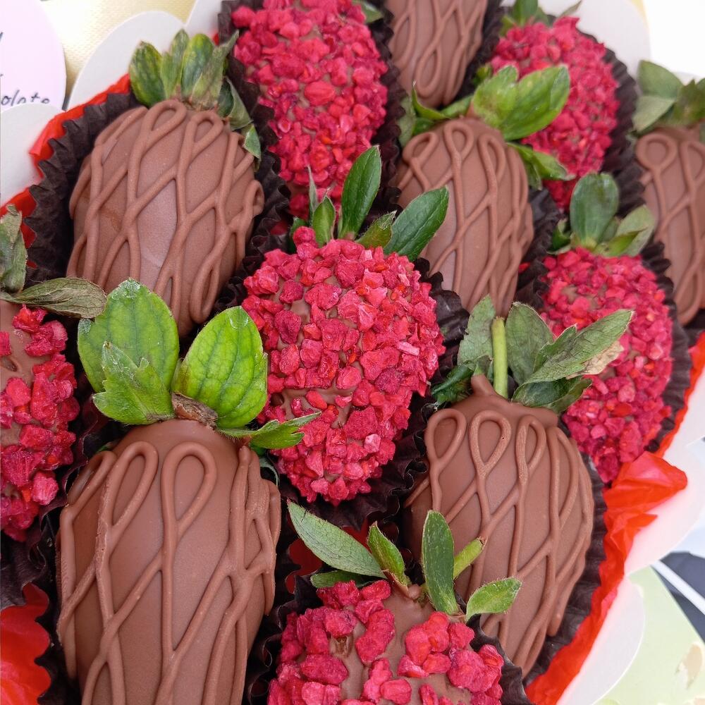 Клубника в шоколаде - Набор "Strawberry boom" (12 штук) — фото 4