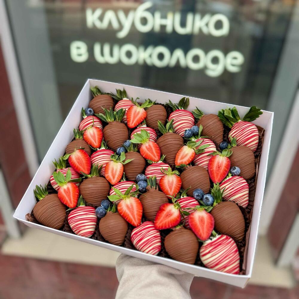 Клубника в шоколаде 30шт. со свежими ягодами — фото 2