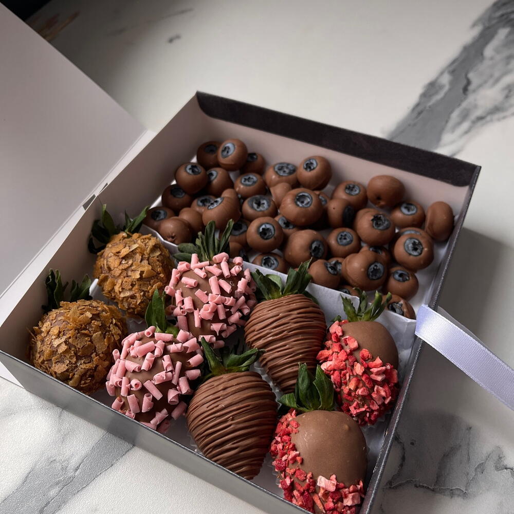 Клубника и голубика в бельгийском шоколаде Callebaut — фото 6
