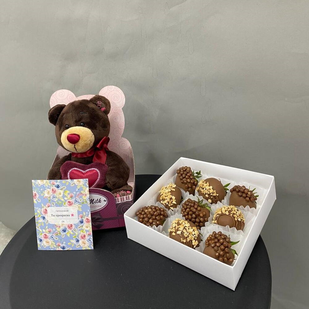 Подарочный набор клубники в шоколаде с Choco мишкой — фото 5