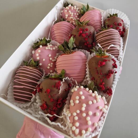 Клубника в шоколаде 🍫(12 ягод) Французский поцелуй — фото 1
