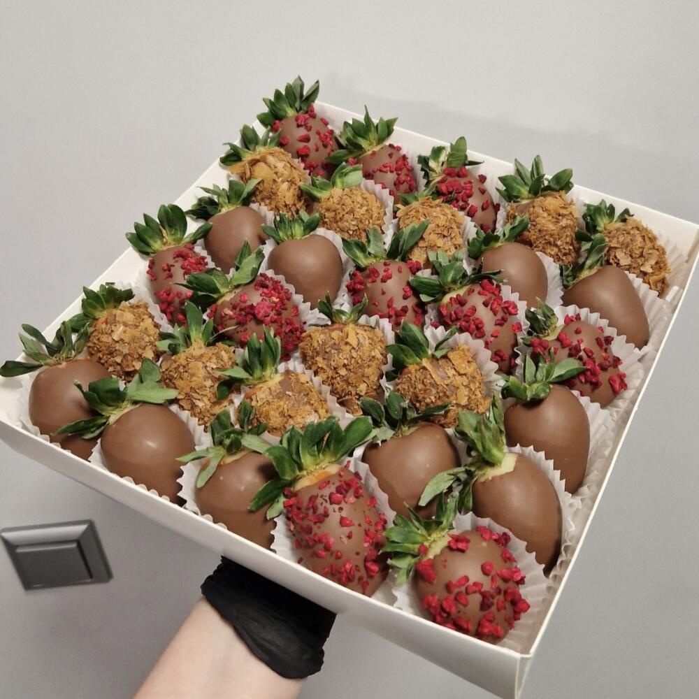 Клубника в шоколаде 🍫 25-36шт Грация — фото 4