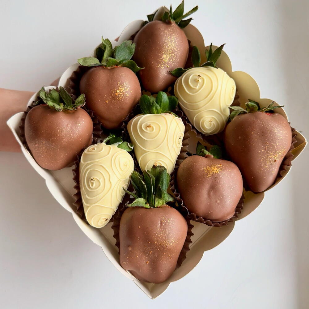 Клубника в шоколаде 9 ягод 🍓 « Изящный » — фото 3