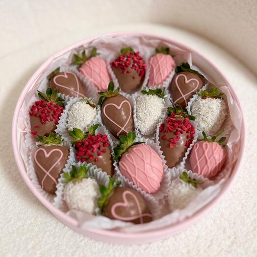 Клубника в шоколаде «Три желания» 16-18 шт — фото 1